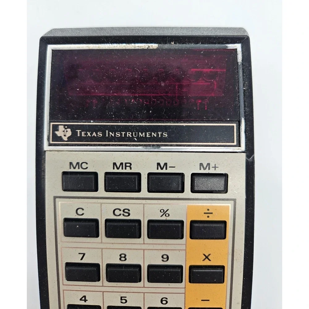 Texas Instruments TI-1250 Vintage Red LED Handheld Calculator USA 1970s UNTESTED